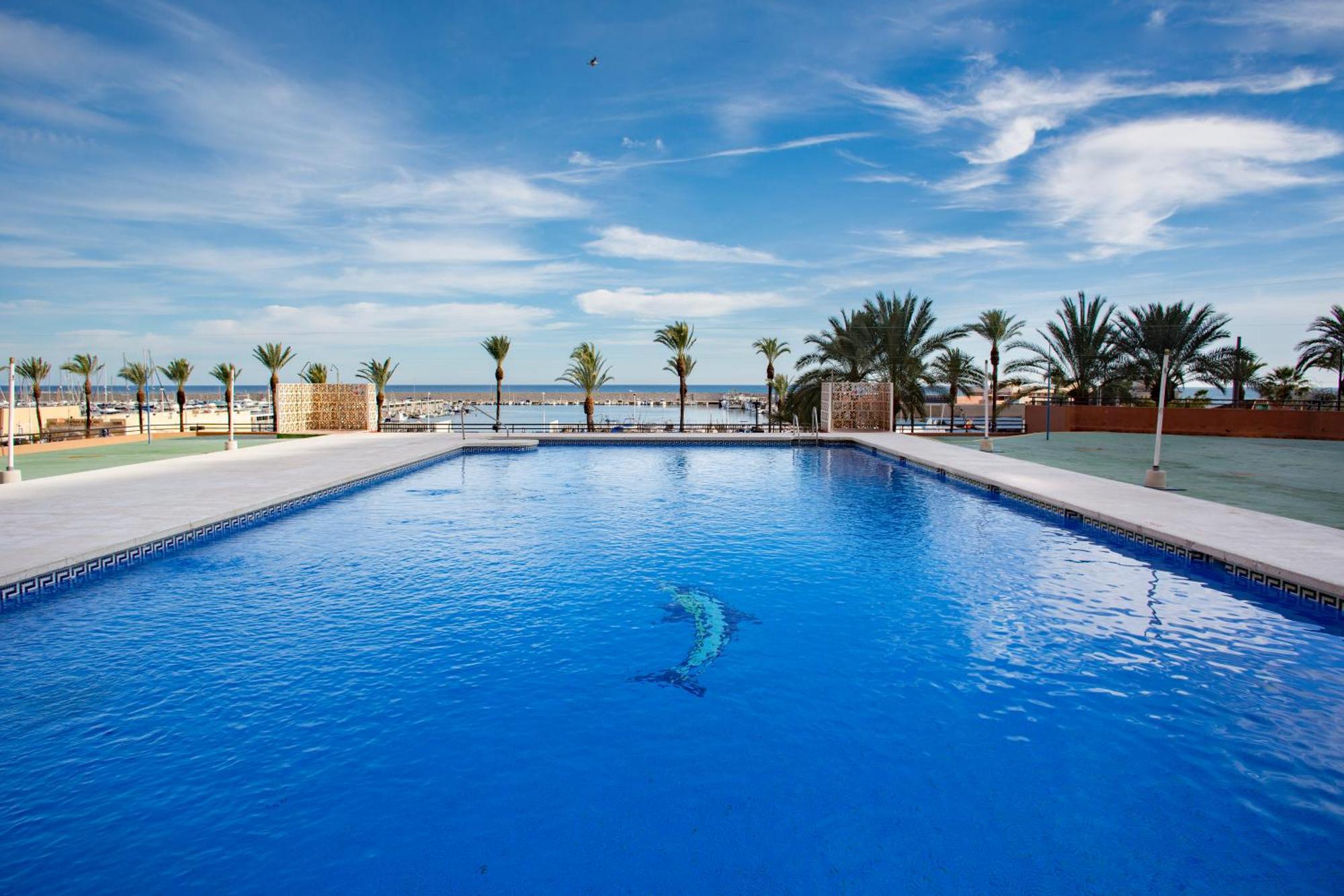 Appartement Your First Line Dream Pool
