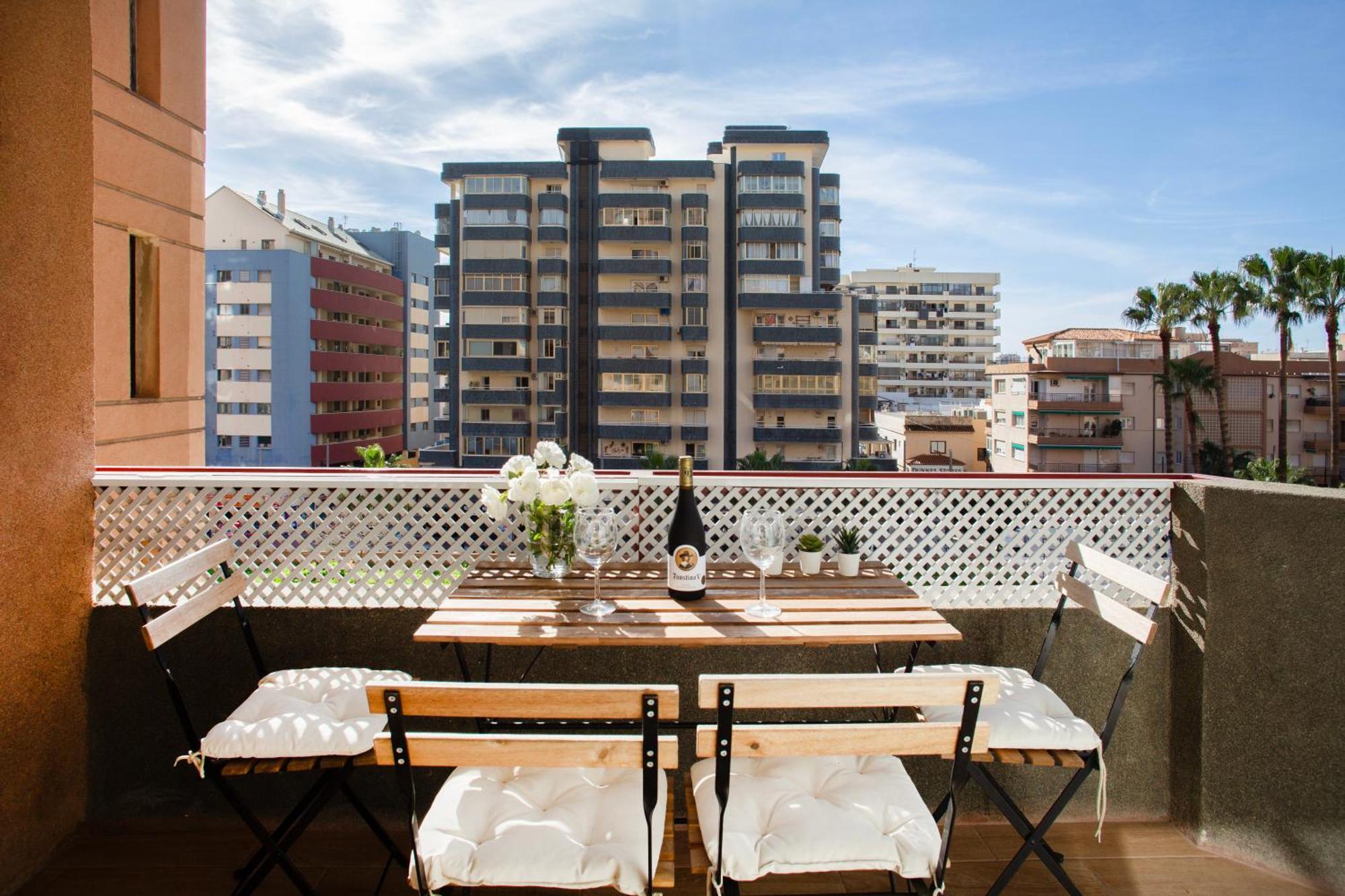 Your First Line Dream Pool Appartement *